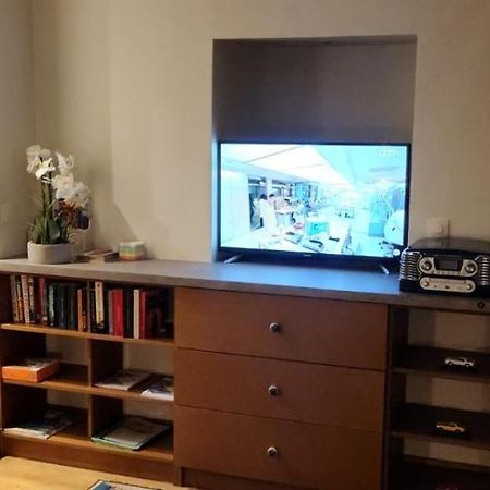 Highly Recommended Apartment Steps From The Lake Анси Экстерьер фото