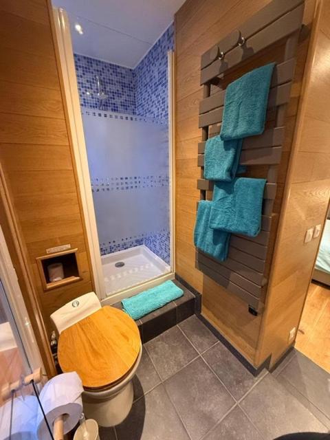Highly Recommended Apartment Steps From The Lake Анси Экстерьер фото